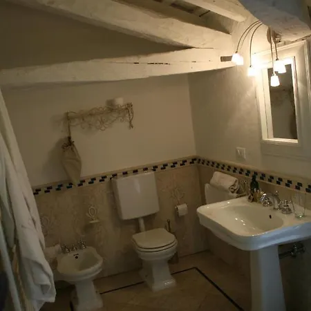 Borgo Dei Conti Della Torre Country house